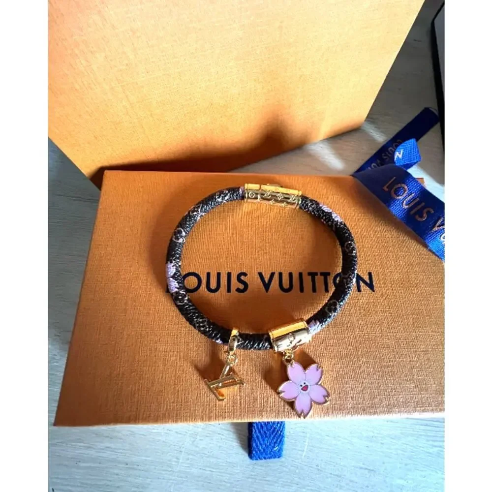 Louis Vuitton x Takashi Murakami Cherry Blossom Bracelet (LVXX016) - Picture 5 of 11